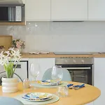 Апартаменти Cubo'S Sea View Studio 100M From The Beach