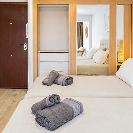 Apartment Cubo's Sea View 100m From The